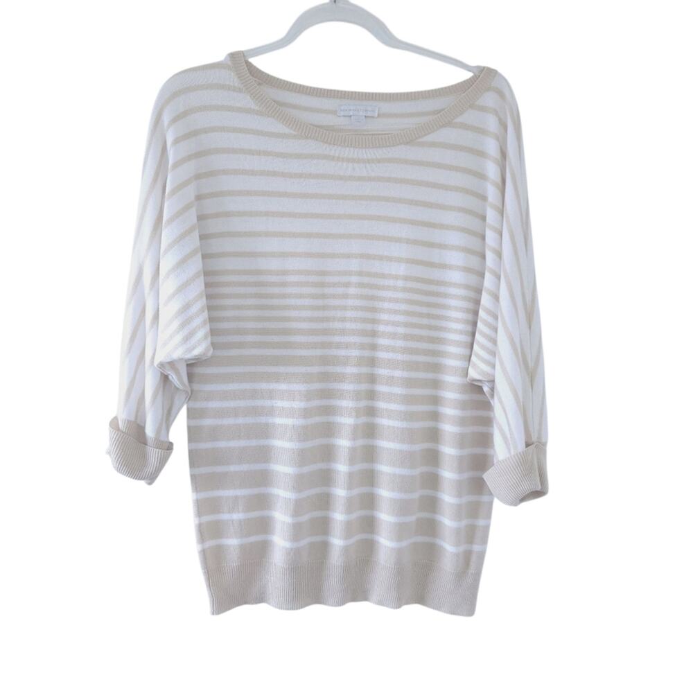 New York & Company Cream Crew Neck Sweater with 3/4 Sleeves Medium Beach Casual